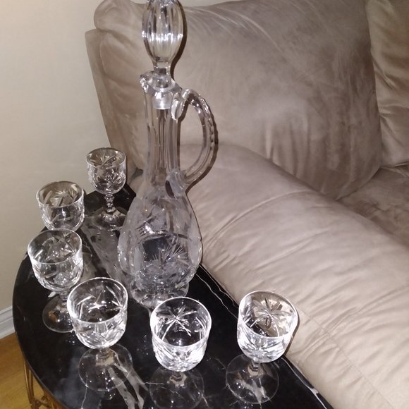 Vintage Elegant Crystal Set of Six Glasses, Made in Europe - Picture 3 of 4